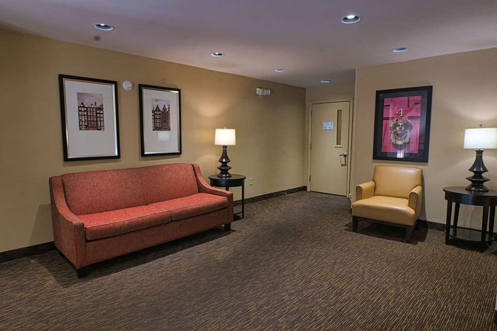 Suburban Studios Louisville East Interior foto