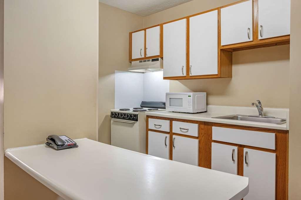 Suburban Studios Louisville East Zimmer foto